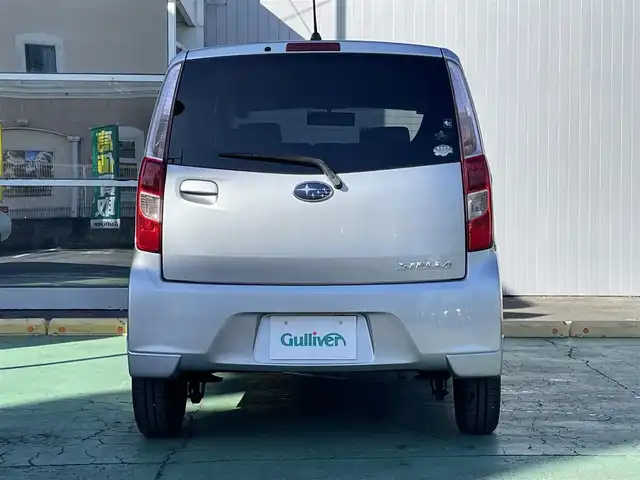 スバル ステラ L 栃木県 2012(平24)年 6万km ブライトシルバーメタリック 新車時保証書/取扱説明書/純正インテグレーテッドCDプレーヤー/　（CD/ラジオ/AUX)/ヘッドライトレベライザー/アイドリングストップ/純正フォグライト/エコモード/バニティミラー/純正フロアマット/純正ドアバイザー/タイヤサイズ　　155/65/R14