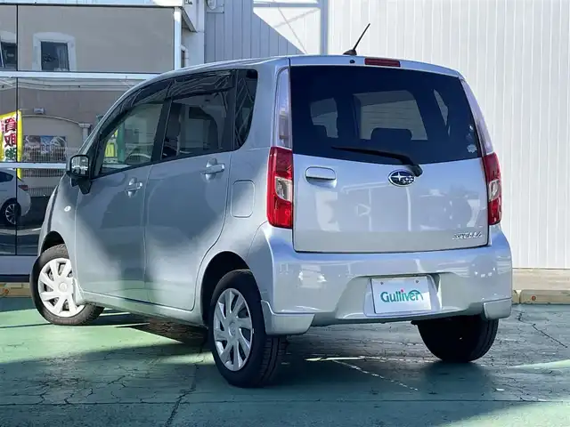 スバル ステラ L 栃木県 2012(平24)年 6万km ブライトシルバーメタリック 新車時保証書/取扱説明書/純正インテグレーテッドCDプレーヤー/　（CD/ラジオ/AUX)/ヘッドライトレベライザー/アイドリングストップ/純正フォグライト/エコモード/バニティミラー/純正フロアマット/純正ドアバイザー/タイヤサイズ　　155/65/R14