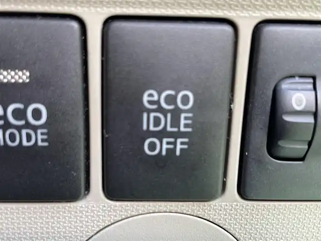 スバル ステラ L 栃木県 2012(平24)年 6万km ブライトシルバーメタリック 新車時保証書/取扱説明書/純正インテグレーテッドCDプレーヤー/　（CD/ラジオ/AUX)/ヘッドライトレベライザー/アイドリングストップ/純正フォグライト/エコモード/バニティミラー/純正フロアマット/純正ドアバイザー/タイヤサイズ　　155/65/R14