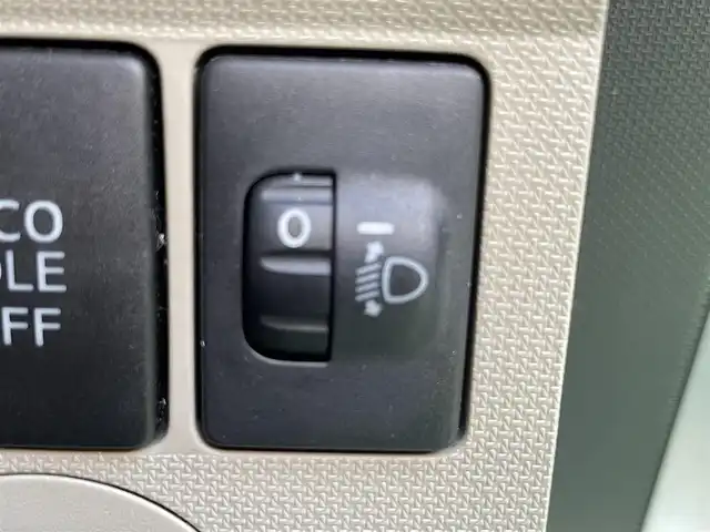 スバル ステラ L 栃木県 2012(平24)年 6万km ブライトシルバーメタリック 新車時保証書/取扱説明書/純正インテグレーテッドCDプレーヤー/　（CD/ラジオ/AUX)/ヘッドライトレベライザー/アイドリングストップ/純正フォグライト/エコモード/バニティミラー/純正フロアマット/純正ドアバイザー/タイヤサイズ　　155/65/R14