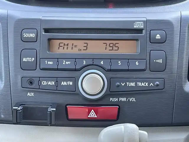 スバル ステラ L 栃木県 2012(平24)年 6万km ブライトシルバーメタリック 新車時保証書/取扱説明書/純正インテグレーテッドCDプレーヤー/　（CD/ラジオ/AUX)/ヘッドライトレベライザー/アイドリングストップ/純正フォグライト/エコモード/バニティミラー/純正フロアマット/純正ドアバイザー/タイヤサイズ　　155/65/R14