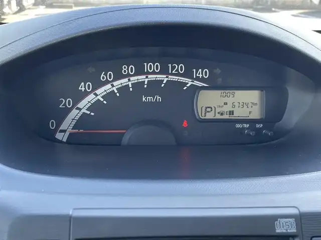 スバル ステラ L 栃木県 2012(平24)年 6万km ブライトシルバーメタリック 新車時保証書/取扱説明書/純正インテグレーテッドCDプレーヤー/　（CD/ラジオ/AUX)/ヘッドライトレベライザー/アイドリングストップ/純正フォグライト/エコモード/バニティミラー/純正フロアマット/純正ドアバイザー/タイヤサイズ　　155/65/R14