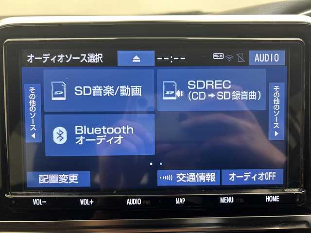 トヨタ シエンタ G クエロ 愛媛県 2018(平30)年 8万km ホワイトパールクリスタルシャイン 純正9型ナビ（NSZT-Y68T）/フルセグテレビ/Bluetooth/バックカメラ/両側電動スライドドア/衝突被害軽減ブレーキ/レーンアシスト/前後ドライブレコーダー（ZDR-015）/コーナーセンサー/ETC/LEDヘッドライト/オートマチックハイビーム/オートライト/フォグランプ/プッシュスタート