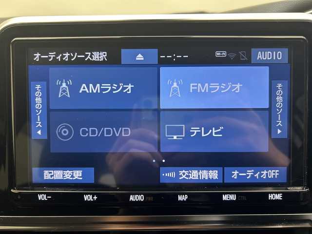 トヨタ シエンタ G クエロ 愛媛県 2018(平30)年 8万km ホワイトパールクリスタルシャイン 純正9型ナビ（NSZT-Y68T）/フルセグテレビ/Bluetooth/バックカメラ/両側電動スライドドア/衝突被害軽減ブレーキ/レーンアシスト/前後ドライブレコーダー（ZDR-015）/コーナーセンサー/ETC/LEDヘッドライト/オートマチックハイビーム/オートライト/フォグランプ/プッシュスタート