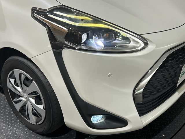 トヨタ シエンタ G クエロ 愛媛県 2018(平30)年 8万km ホワイトパールクリスタルシャイン 純正9型ナビ（NSZT-Y68T）/フルセグテレビ/Bluetooth/バックカメラ/両側電動スライドドア/衝突被害軽減ブレーキ/レーンアシスト/前後ドライブレコーダー（ZDR-015）/コーナーセンサー/ETC/LEDヘッドライト/オートマチックハイビーム/オートライト/フォグランプ/プッシュスタート