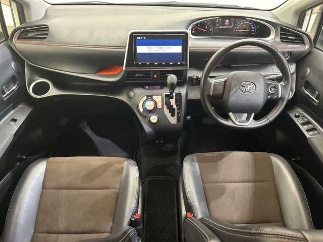 トヨタ シエンタ G クエロ 愛媛県 2018(平30)年 8万km ホワイトパールクリスタルシャイン 純正9型ナビ（NSZT-Y68T）/フルセグテレビ/Bluetooth/バックカメラ/両側電動スライドドア/衝突被害軽減ブレーキ/レーンアシスト/前後ドライブレコーダー（ZDR-015）/コーナーセンサー/ETC/LEDヘッドライト/オートマチックハイビーム/オートライト/フォグランプ/プッシュスタート