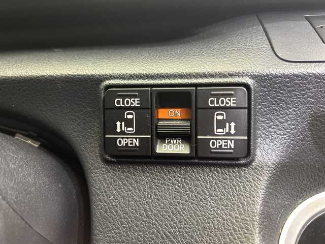 トヨタ シエンタ G クエロ 愛媛県 2018(平30)年 8万km ホワイトパールクリスタルシャイン 純正9型ナビ（NSZT-Y68T）/フルセグテレビ/Bluetooth/バックカメラ/両側電動スライドドア/衝突被害軽減ブレーキ/レーンアシスト/前後ドライブレコーダー（ZDR-015）/コーナーセンサー/ETC/LEDヘッドライト/オートマチックハイビーム/オートライト/フォグランプ/プッシュスタート