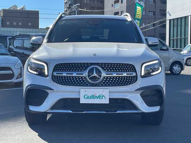 メルセデス・ベンツ Ｍ・ベンツ ＧＬＢ２００ｄ 4マチック AMGライン 長野県 2021(令3)年 1.3万km デジタルホワイト 禁煙車/4WD/サンルーフ/純正メモリナビ/Bluetooth/フルセグTV/全周囲カメラ/USB入力端子(タイプCもあり)/ハーフレザーシート/前席シートヒーター/前席メモリ付きパワーシート/電動リアゲート/ルーフレール/前後ドラレコ/純正AW19インチ/電動パーキングブレーキ/アイドリングストップ/衝突軽減ブレーキ/レーンキープアシスト/オートマチックハイビーム/LEDヘッドライト/トノカバー/パドルシフト/プッシュスタート/スマートキー/スペアキー