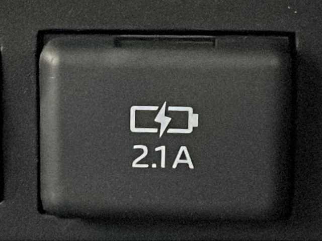 トヨタ ライズ X 道北・旭川 2023(令5)年 1.5万km スムースグレーマイカメタリック /寒冷地仕様//社外ナビ/CD/DVD/BT/SD/USB/フルセグ//バックカメラ//前席シートヒーター//オートライト//オートハイビーム//4WD//禁煙車//衝突軽減ブレーキ//アイドリングストップ//横滑り防止//クリアランスソナー//レーンキープアシスト//ステアリングスイッチ//LEDヘッドライト//純正エンジンスターター//純正フロアマット//ドアバイザー//スマートキー//プッシュスタート//保証書//取扱説明書