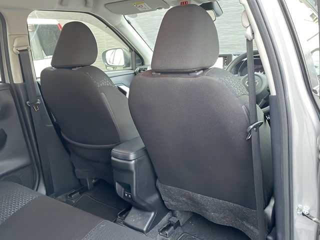 トヨタ ライズ X 道北・旭川 2023(令5)年 1.5万km スムースグレーマイカメタリック /寒冷地仕様//社外ナビ/CD/DVD/BT/SD/USB/フルセグ//バックカメラ//前席シートヒーター//オートライト//オートハイビーム//4WD//禁煙車//衝突軽減ブレーキ//アイドリングストップ//横滑り防止//クリアランスソナー//レーンキープアシスト//ステアリングスイッチ//LEDヘッドライト//純正エンジンスターター//純正フロアマット//ドアバイザー//スマートキー//プッシュスタート//保証書//取扱説明書