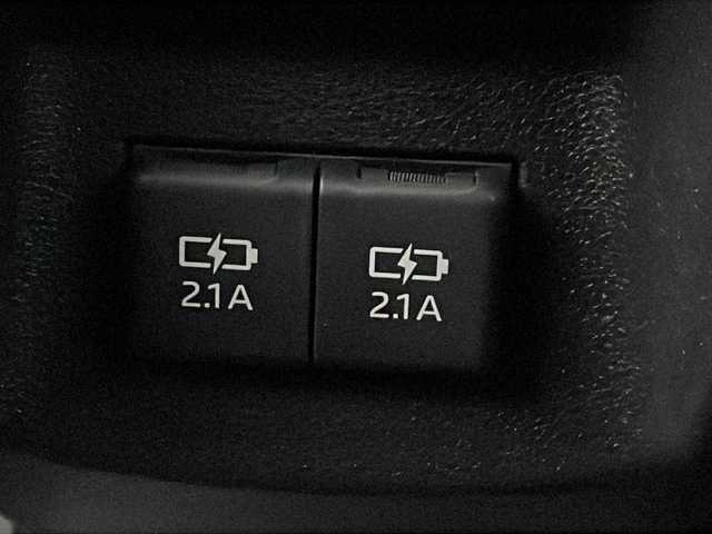 トヨタ ライズ X 道北・旭川 2023(令5)年 1.5万km スムースグレーマイカメタリック /寒冷地仕様//社外ナビ/CD/DVD/BT/SD/USB/フルセグ//バックカメラ//前席シートヒーター//オートライト//オートハイビーム//4WD//禁煙車//衝突軽減ブレーキ//アイドリングストップ//横滑り防止//クリアランスソナー//レーンキープアシスト//ステアリングスイッチ//LEDヘッドライト//純正エンジンスターター//純正フロアマット//ドアバイザー//スマートキー//プッシュスタート//保証書//取扱説明書