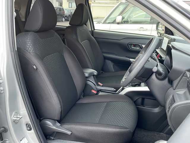 トヨタ ライズ X 道北・旭川 2023(令5)年 1.5万km スムースグレーマイカメタリック /寒冷地仕様//社外ナビ/CD/DVD/BT/SD/USB/フルセグ//バックカメラ//前席シートヒーター//オートライト//オートハイビーム//4WD//禁煙車//衝突軽減ブレーキ//アイドリングストップ//横滑り防止//クリアランスソナー//レーンキープアシスト//ステアリングスイッチ//LEDヘッドライト//純正エンジンスターター//純正フロアマット//ドアバイザー//スマートキー//プッシュスタート//保証書//取扱説明書