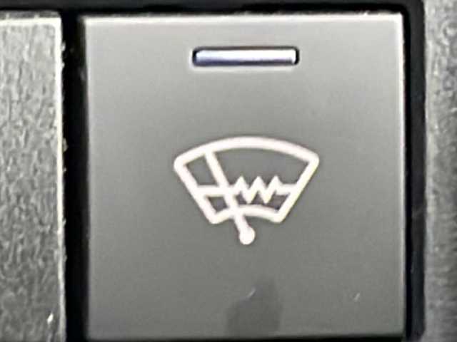 トヨタ ライズ X 道北・旭川 2023(令5)年 1.5万km スムースグレーマイカメタリック /寒冷地仕様//社外ナビ/CD/DVD/BT/SD/USB/フルセグ//バックカメラ//前席シートヒーター//オートライト//オートハイビーム//4WD//禁煙車//衝突軽減ブレーキ//アイドリングストップ//横滑り防止//クリアランスソナー//レーンキープアシスト//ステアリングスイッチ//LEDヘッドライト//純正エンジンスターター//純正フロアマット//ドアバイザー//スマートキー//プッシュスタート//保証書//取扱説明書