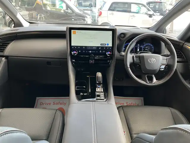 トヨタ アルファードハイブリット Z 広島県 2024(令6)年 0.3万km プラチナホワイトパールマイカ 法人ワンオーナー/モデリスタエアロ/黒革シート/左右独立ムーンルーフ/トヨタチームメイト/左右ユニバーサルステップ/デジタルインナーミラー/純正ナビ/パノラミックビューモニター/純正フリップダウンモニター/カラーヘッドアップディスプレイ/両側パワースライドドア/シートヒーター（全席）/パワーシート（前席・2列目）/ベンチレーションシート（前席）/セーフティセンス/レーダークルーズ/パドルシフト/置くだけ充電/フルセグ・Bluetooth/ブラインドスポットモニタリング/ビルトインETC2.0/電子取扱説明書/新車保証書/スペアキー