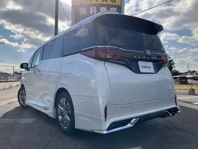 トヨタ アルファードハイブリット Z 広島県 2024(令6)年 0.3万km プラチナホワイトパールマイカ 法人ワンオーナー/モデリスタエアロ/黒革シート/左右独立ムーンルーフ/トヨタチームメイト/左右ユニバーサルステップ/デジタルインナーミラー/純正ナビ/パノラミックビューモニター/純正フリップダウンモニター/カラーヘッドアップディスプレイ/両側パワースライドドア/シートヒーター（全席）/パワーシート（前席・2列目）/ベンチレーションシート（前席）/セーフティセンス/レーダークルーズ/パドルシフト/置くだけ充電/フルセグ・Bluetooth/ブラインドスポットモニタリング/ビルトインETC2.0/電子取扱説明書/新車保証書/スペアキー