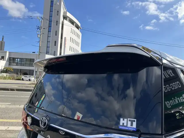 トヨタ アルファードハイブリット Z 広島県 2024(令6)年 0.3万km プラチナホワイトパールマイカ 法人ワンオーナー/モデリスタエアロ/黒革シート/左右独立ムーンルーフ/トヨタチームメイト/左右ユニバーサルステップ/デジタルインナーミラー/純正ナビ/パノラミックビューモニター/純正フリップダウンモニター/カラーヘッドアップディスプレイ/両側パワースライドドア/シートヒーター（全席）/パワーシート（前席・2列目）/ベンチレーションシート（前席）/セーフティセンス/レーダークルーズ/パドルシフト/置くだけ充電/フルセグ・Bluetooth/ブラインドスポットモニタリング/ビルトインETC2.0/電子取扱説明書/新車保証書/スペアキー