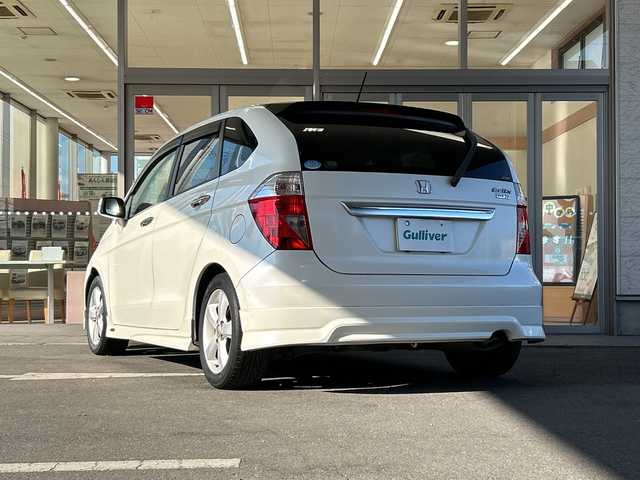 ホンダ エディックス 20X 埼玉県 2005(平17)年 7.1万km プレミアムホワイトパール ワンオーナー/Moduloエアロ(フロント、サイド、リア)/純正HDDナビゲーション(VXH-052CV)/　　CD/DVD/フルセグ/SRSエアバック（運転席、助手席）/Gコントロール技術/3点式ELR/ALRシートベルト/純正16インチアルミホイール/ブレーキアシスト/セキュリティアラーム、イモビライザー/オートエアコン/純正フロアマット/ETC/取扱説明書/保証書/記録簿/スペアキー/禁煙車