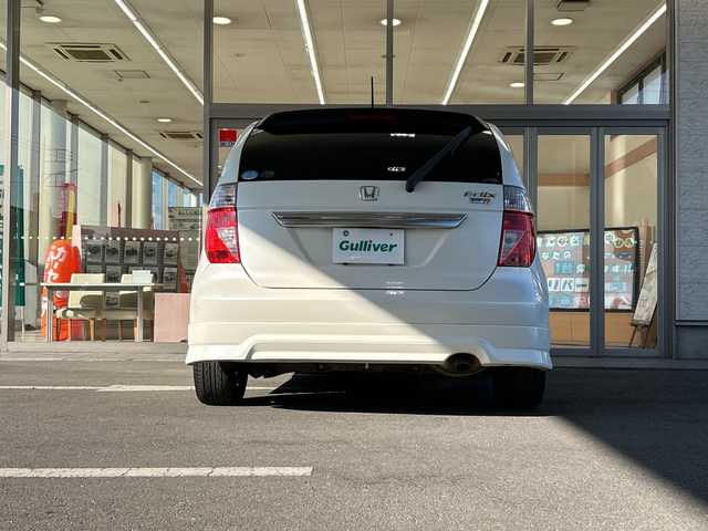 ホンダ エディックス 20X 埼玉県 2005(平17)年 7.1万km プレミアムホワイトパール ワンオーナー/Moduloエアロ(フロント、サイド、リア)/純正HDDナビゲーション(VXH-052CV)/　　CD/DVD/フルセグ/SRSエアバック（運転席、助手席）/Gコントロール技術/3点式ELR/ALRシートベルト/純正16インチアルミホイール/ブレーキアシスト/セキュリティアラーム、イモビライザー/オートエアコン/純正フロアマット/ETC/取扱説明書/保証書/記録簿/スペアキー/禁煙車