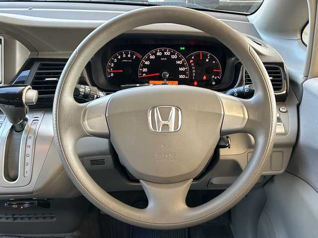 ホンダ エディックス 20X 埼玉県 2005(平17)年 7.1万km プレミアムホワイトパール ワンオーナー/Moduloエアロ(フロント、サイド、リア)/純正HDDナビゲーション(VXH-052CV)/　　CD/DVD/フルセグ/SRSエアバック（運転席、助手席）/Gコントロール技術/3点式ELR/ALRシートベルト/純正16インチアルミホイール/ブレーキアシスト/セキュリティアラーム、イモビライザー/オートエアコン/純正フロアマット/ETC/取扱説明書/保証書/記録簿/スペアキー/禁煙車