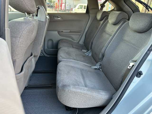 ホンダ エディックス 20X 埼玉県 2005(平17)年 7.1万km プレミアムホワイトパール ワンオーナー/Moduloエアロ(フロント、サイド、リア)/純正HDDナビゲーション(VXH-052CV)/　　CD/DVD/フルセグ/SRSエアバック（運転席、助手席）/Gコントロール技術/3点式ELR/ALRシートベルト/純正16インチアルミホイール/ブレーキアシスト/セキュリティアラーム、イモビライザー/オートエアコン/純正フロアマット/ETC/取扱説明書/保証書/記録簿/スペアキー/禁煙車