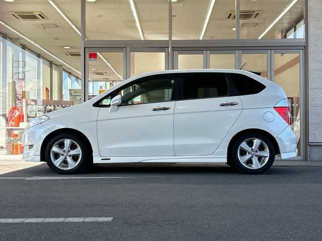 ホンダ エディックス 20X 埼玉県 2005(平17)年 7.1万km プレミアムホワイトパール ワンオーナー/Moduloエアロ(フロント、サイド、リア)/純正HDDナビゲーション(VXH-052CV)/　　CD/DVD/フルセグ/SRSエアバック（運転席、助手席）/Gコントロール技術/3点式ELR/ALRシートベルト/純正16インチアルミホイール/ブレーキアシスト/セキュリティアラーム、イモビライザー/オートエアコン/純正フロアマット/ETC/取扱説明書/保証書/記録簿/スペアキー/禁煙車