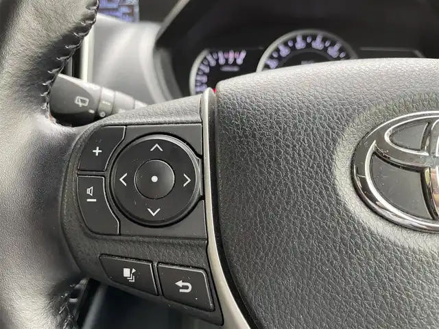 トヨタ ヴォクシー ZS 煌Ⅱ 東京都 2016(平28)年 6.6万km ブラック 純正SDナビ/　フルセグTV/DVD/CD/Bluetooth/バックカメラ/純正フリップダウンモニター/両側パワースライドドア/プリクラッシュセーフティ/レーンキープアシスト/前後ドライブレコーダー/ビルトインETC2.0/コーナーセンサー/LEDヘッドライト/フォグランプ/オートライト/オートハイビーム/アイドリングストップ/純正16インチアルミホイール/プッシュスタート/スマートキー/電動格納ミラー/ウインカーミラー/横すべり防止/フロアマット/ドアバイザー