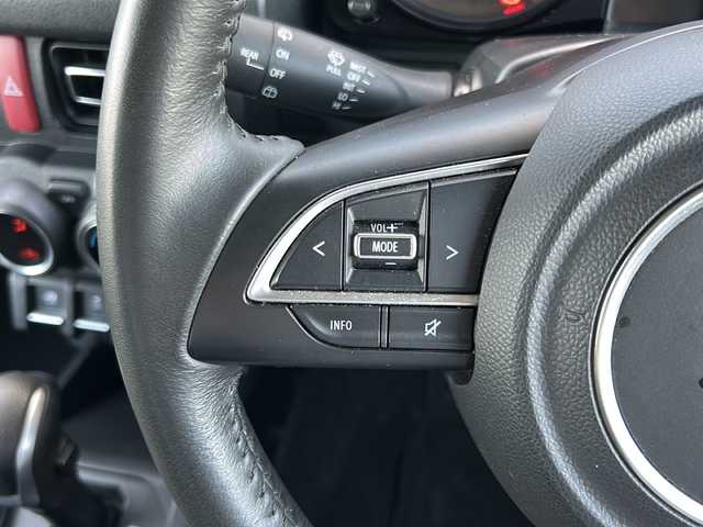 スズキ ジムニー XC 福岡県 2022(令4)年 2.5万km ジャングルグリーン 社外７インチメモリナビ（CN-HE01WD）/（AM/FM/CD/DVD/BT/フルセグTV）/クルーズコントロール/シートヒーター/バックカメラ/背面タイヤ/衝突被害軽減システム/横滑り防止装置/アイドリングストップ/プッシュスタートボタン/スマートキー/純正１６インチアルミホイール/純正LEDヘッドライト/純正フロアマット/ドライブレコーダー（SDカード未挿入）/ETC