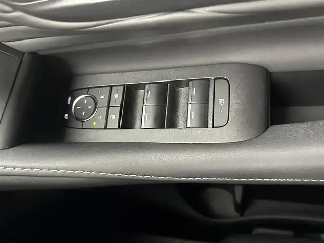 トヨタ アルファードハイブリット Z 愛知県 2023(令5)年 2.1万km プラチナホワイトパールマイカ 14インチディスプレイオーディオ　/（フルセグ/Bluetooth）/12.1インチフリップダウン　/レーダークルーズコントロール　/パノラミックビューモニター　/ブラインドスポットモニター　/コーナーセンサー/衝突軽減システム/レーンキープアアシスト/両側パワースライドドア　/電動リアゲート　/レザーシート　/全席パワーシート　/運転席メモリーシート/全席エアーシート/全席シートヒーター　/ワイヤレス充電/ETC2.0/ドライブレコーダー/純正AW