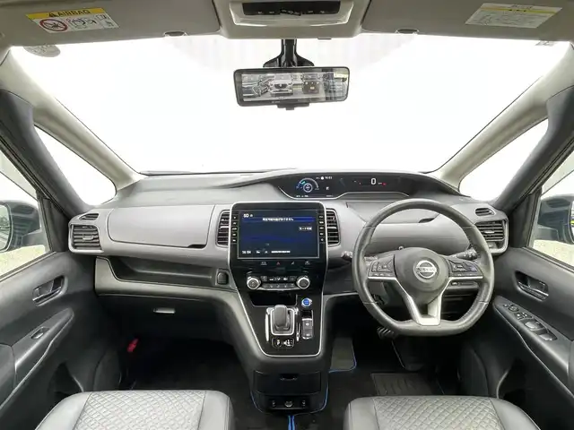 日産 セレナ e－パワー ハイウェイスター V 滋賀県 2021(令3)年 6.5万km ダイヤモンドブラック プロパイロット/純正10型SDナビ/・フルセグTV/・CD DVD BD/・Bluetooth/全方位カメラ/リアモニター/両側パワースライドドア/シートヒーター/ドライブレコーダー/ETC/ステアリングヒーター/革巻きステアリング/ステアリングリモコン/電動パーキングブレーキ/オートブレーキホールド/ブラインドスポットモニター/電格ミラー/ウインカーミラー/ドアバイザー/プッシュスタート/スマートキー/LEDヘッドライト