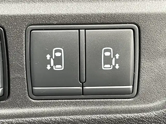 日産 セレナ e－パワー ハイウェイスター V 滋賀県 2021(令3)年 6.5万km ダイヤモンドブラック プロパイロット/純正10型SDナビ/・フルセグTV/・CD DVD BD/・Bluetooth/全方位カメラ/リアモニター/両側パワースライドドア/シートヒーター/ドライブレコーダー/ETC/ステアリングヒーター/革巻きステアリング/ステアリングリモコン/電動パーキングブレーキ/オートブレーキホールド/ブラインドスポットモニター/電格ミラー/ウインカーミラー/ドアバイザー/プッシュスタート/スマートキー/LEDヘッドライト