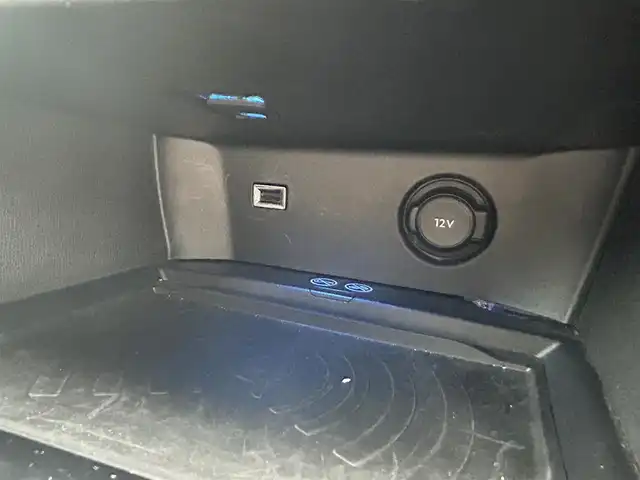 プジョー ５００８ GT ブルーHDi 福岡県 2021(令3)年 4.3万km パール ファーストクラスパッケージ/アダプティブクルーズコントロール/レーンキープアシスト/ブラインドスポットモニター/純正ディスプレイオーディオ/Applecarplay/androidauto/バックカメラ/サイドカメラ/Bluetooth/LEDヘッドライト/オートハイビーム/パワーバックドア/前後ドライブレコーダー/純正18インチアルミホイール/ETC/取扱説明書/保証書/スペアキー×1