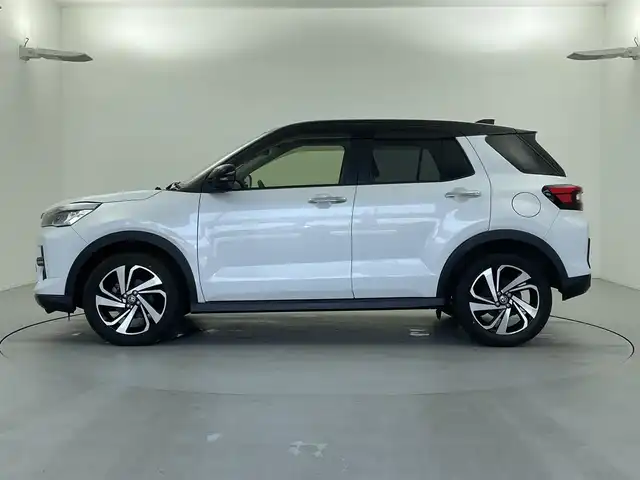 トヨタ ライズ Z 福井県 2020(令2)年 2.6万km ブラックマイカメタリック/シャイニングホワイトパール トヨタセーフティセンス/・衝突軽減ブレーキ/・クルーズコントロール（追従有）/・レーンキープアシスト/SDナビゲーション/型式：CN-RE06WD/【AM/FM/CD/フルセグTV】/バックカメラ/ETC/オートライト/LEDヘッドライド/プッシュスタート/スマートキー/リアフォグ/ステアリングリモコン連動