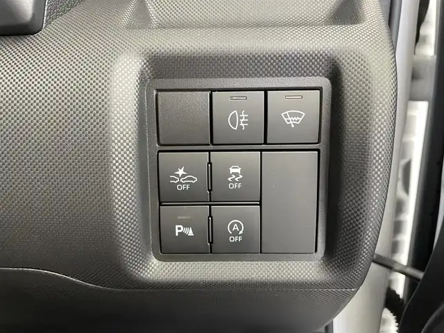 トヨタ ライズ Z 福井県 2020(令2)年 2.6万km ブラックマイカメタリック/シャイニングホワイトパール トヨタセーフティセンス/・衝突軽減ブレーキ/・クルーズコントロール（追従有）/・レーンキープアシスト/SDナビゲーション/型式：CN-RE06WD/【AM/FM/CD/フルセグTV】/バックカメラ/ETC/オートライト/LEDヘッドライド/プッシュスタート/スマートキー/リアフォグ/ステアリングリモコン連動