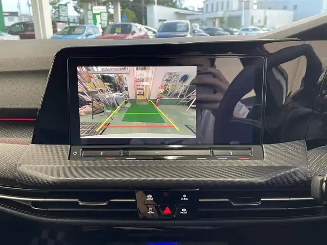 フォルクスワーゲン ＶＷ ゴルフ Ｒ TSI 4モーション 宮城県 2022(令4)年 1.4万km ピュアホワイト /ワンオーナー//REMUSスポーツマフラー//TWS TS317鍛造ホイール(235/35R19)//REGNO GR-XII装着//iSWEEPアップグレードスプリング//iSWEEPブレーキパッド(フロント/リア)(純正品有り)//BEST2サラウンドアンプユニット//純正メモリナビ//バックカメラ//カラーヘッドアップディスプレイ//パーキングアシスト//レーダークルーズコントロール//パドルシフト//ワイヤレス充電//シートヒーター/ステアリングヒーター//ビルトインETC2.0//純正ドライブレコーダー前後//社外レーダー探知機//スマートキーx2//保証書/取扱説明書/ディーラー点検記録簿R5/R6