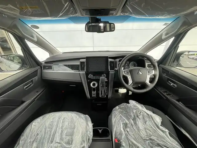 三菱 デリカＤ：５ シャモニー 千葉県 2025(令7)年 0.1千km ホワイトダイヤモンド 登録済未使用車/・登録時走行距離15km/e-Assist/・衝突軽減ブレーキ/レーンキープアシスト/・レーダークルーズコントロール/オートハイビーム/・ブラインドスポットモニター/誤発進抑制機能/バックカメラ/パワースライドドア/パワーバックドア/LEDヘッドライト/オートライト/フォグライト/レザーシート/シートヒーター(D/N席)/パワーシート(D席)/ステップレス/カラーコード：W85X42