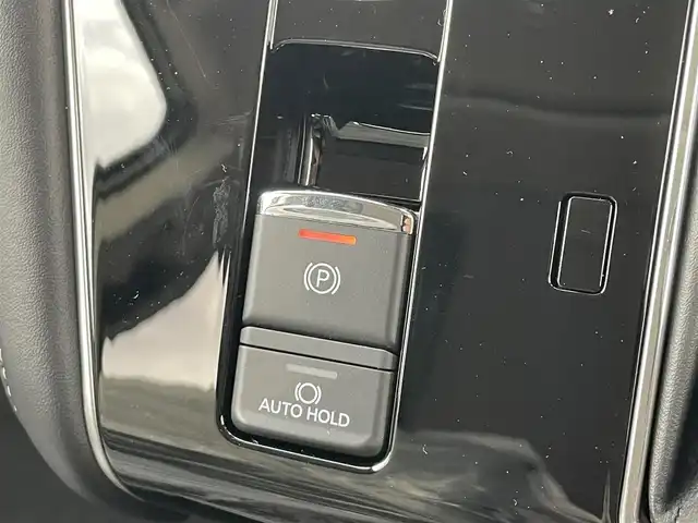 三菱 デリカＤ：５ シャモニー 千葉県 2025(令7)年 0.1千km ホワイトダイヤモンド 登録済未使用車/・登録時走行距離15km/e-Assist/・衝突軽減ブレーキ/レーンキープアシスト/・レーダークルーズコントロール/オートハイビーム/・ブラインドスポットモニター/誤発進抑制機能/バックカメラ/パワースライドドア/パワーバックドア/LEDヘッドライト/オートライト/フォグライト/レザーシート/シートヒーター(D/N席)/パワーシート(D席)/ステップレス/カラーコード：W85X42