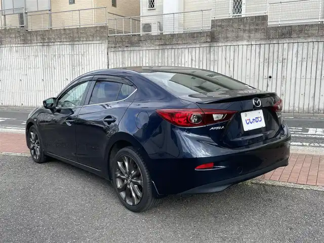マツダ アクセラ 15S 福岡県 2015(平27)年 9.4万km ディープクリスタルブルーマイカ (株)IDOMが運営する【じしゃロン八幡西店】の自社ローン専用車両になります。こちらは現金またはオートローンご利用時の価格です。自社ローンご希望の方は別途その旨お申付け下さい/純正ナビ（Bluetooth/ワンセグ/SD/DVD/CD）/バックカメラ/ETC/ステアリングリモコン/電格ミラー/USB/純正フロアマット/ドアバイザー/ISOFIX/シガーソケット/ヘッドライトレベライザー/現状サマー(純正AW)(215/45/R18)
