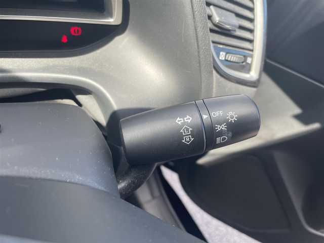 マツダ アクセラ 15S 福岡県 2015(平27)年 9.4万km ディープクリスタルブルーマイカ (株)IDOMが運営する【じしゃロン八幡西店】の自社ローン専用車両になります。こちらは現金またはオートローンご利用時の価格です。自社ローンご希望の方は別途その旨お申付け下さい/純正ナビ（Bluetooth/ワンセグ/SD/DVD/CD）/バックカメラ/ETC/ステアリングリモコン/電格ミラー/USB/純正フロアマット/ドアバイザー/ISOFIX/シガーソケット/ヘッドライトレベライザー/現状サマー(純正AW)(215/45/R18)