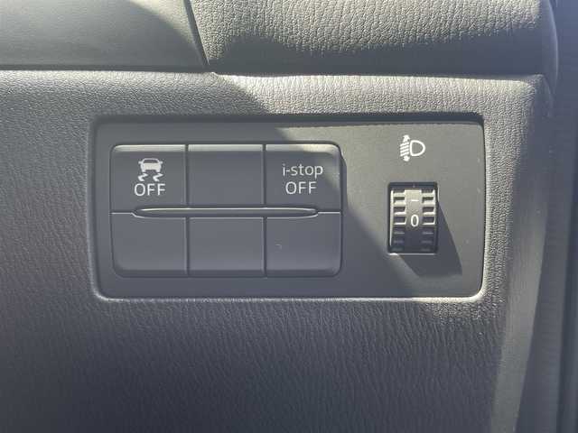 マツダ アクセラ 15S 福岡県 2015(平27)年 9.4万km ディープクリスタルブルーマイカ (株)IDOMが運営する【じしゃロン八幡西店】の自社ローン専用車両になります。こちらは現金またはオートローンご利用時の価格です。自社ローンご希望の方は別途その旨お申付け下さい/純正ナビ（Bluetooth/ワンセグ/SD/DVD/CD）/バックカメラ/ETC/ステアリングリモコン/電格ミラー/USB/純正フロアマット/ドアバイザー/ISOFIX/シガーソケット/ヘッドライトレベライザー/現状サマー(純正AW)(215/45/R18)