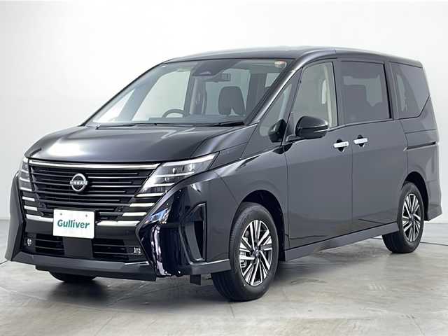日産 セレナ e－4ORCE ハイウェイスターV 道央・札幌 2025(令7)年 0.1千km 黒 ・4WD/・寒冷地仕様/・e-4orce/・純正ナビ/　TV/BT/・純正フリップダウンモニター/・全方位カメラ/・両側パワースライドドア/・プロパイロット/・純正前後ドライブレコーダー/・ハンズフリースライドドア/・デジタルインナーミラー/・置くだけ充電/・オートマチックハイビーム/・オートライト/・LEDヘッドライト/・フォグランプ/・前席/２列目シートヒーター/・ステアリングヒーター/・ハンドル支援/・ビルトインETC/・スペアキー/・16インチ純正アルミホイール/・取扱説明書/・保証書