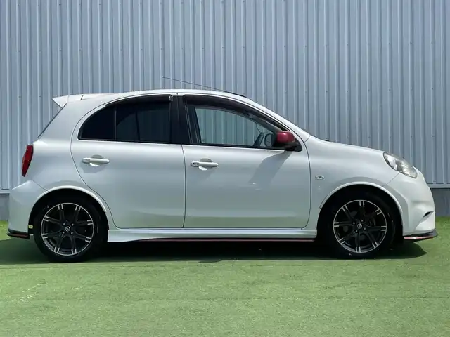 日産 マーチ ニスモ 香川県 2015(平27)年 8.6万km ナイトベールパープル 5MT/純正7インチナビ/→フルセグTV/→ＣＤ／ＤＶＤ再生/→Bluetooth/バックカメラ/革巻きステアリング/ETC/純正16インチアルミホイール/プッシュスタート/社外フロアマット/バイザー/ISOFIX
