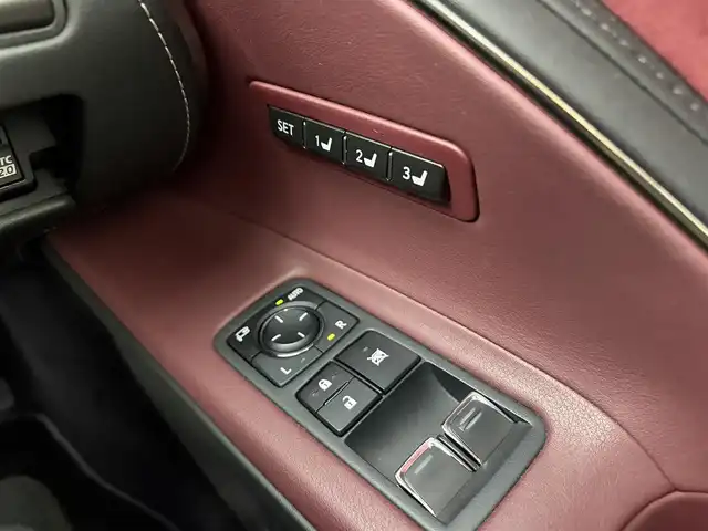 レクサス ＬＣ 500h Lパッケージ 愛知県 2017(平29)年 5.8万km グラファイトブラックガラスフレーク ガラスパノラマルーフ/イデアル車高調/ワンオフチタンルーフマフラー/TRDトランクスポイラー/レクサスセーフティセンス/　　・プリクラッシュセーフティ/　　・レーンキーピングアシスト/　　・オートマチックハイビーム/　　・レーダークルーズコントロール/ブラインドスポットモニター/ヘッドアップディスプレイ/純正12.3インチナビ/　　CD/DVD/BT/フルセグ/バックカメラ/ビルトインETC2.0/パドルシフト/ステアリングヒーター/本革シート/メモリ付パワーシート/シートヒーター/ベンチレーション/パワートランクリッド/純正LEDヘッドライト/純正21インチアルミホイール