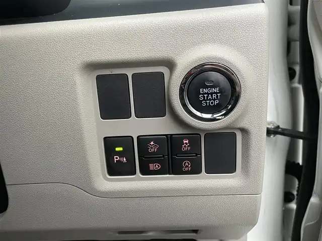 トヨタ パッソ X Lパッケージ 島根県 2023(令5)年 10.9万km パールホワイトⅢ ワンオーナー　/純正ＳＤナビ　/フルセグＴＶ　/ＤＶＤ再生　/Ｂｌｕｅｔｏｏｔｈ接続　/バックカメラ　/前後ドラレコ　/前後コーナーセンサー　/衝突軽減システム　/オートハイビーム／ライト　/純正ＬＥＤライト/純正フロアマット/保証書/取扱説明書/スペアキー１本