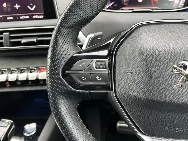 プジョー ５００８ GT ブルーHDi 宮崎県 2021(令3)年 3.7万km BLANC NACRE LEDライト/・オートライト/・インテリジェントハイビーム/・ブラインドスポットモニター/ブラックハーフレザーシート/・D席パワーシート/・DN席シートヒーター/ディスプレイオーディオ/・FM/・Bluetooth/・USB/・CarPlay/ワイヤレス充電/ハンズフリー電動リアゲート/アダプティブクルーズコントロール/・ダウンヒルアシストコントロール/純正18インチアルミホイール/純正フロアマット