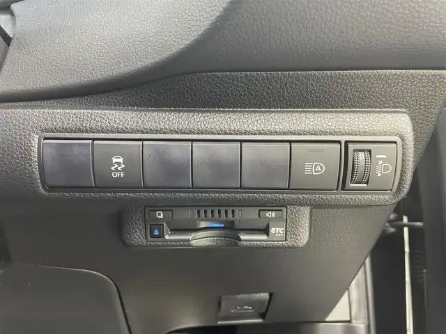 トヨタ カローラツーリング ハイブリッド ダブルバイビー 茨城県 2021(令3)年 6.6万km ブラックマイカ 純正ディスプレイオーディオ/ワンオーナー/バックカメラ/ETC/レーダークルーズコントロール/LEDヘッドライト/純正17インチアルミホイール/衝突軽減ブレーキ/横滑り防止装置/フロントフォグランプ/コーナーセンサー