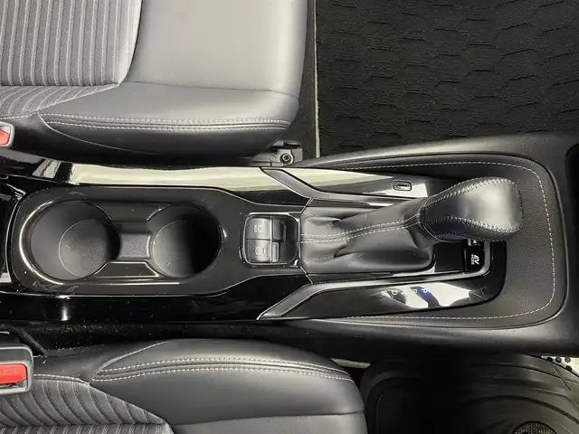 トヨタ カローラツーリング ハイブリッド ダブルバイビー 茨城県 2021(令3)年 6.6万km ブラックマイカ 純正ディスプレイオーディオ/ワンオーナー/バックカメラ/ETC/レーダークルーズコントロール/LEDヘッドライト/純正17インチアルミホイール/衝突軽減ブレーキ/横滑り防止装置/フロントフォグランプ/コーナーセンサー