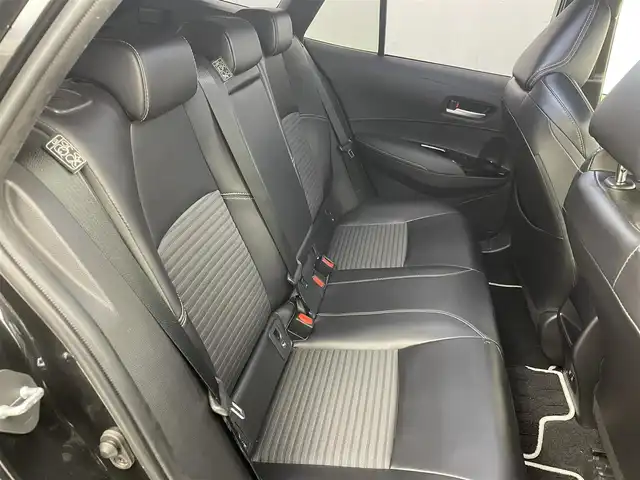 トヨタ カローラツーリング ハイブリッド ダブルバイビー 茨城県 2021(令3)年 6.6万km ブラックマイカ 純正ディスプレイオーディオ/ワンオーナー/バックカメラ/ETC/レーダークルーズコントロール/LEDヘッドライト/純正17インチアルミホイール/衝突軽減ブレーキ/横滑り防止装置/フロントフォグランプ/コーナーセンサー