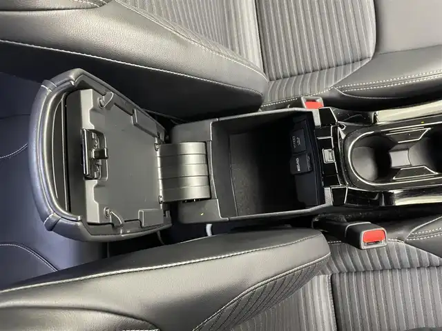 トヨタ カローラツーリング ハイブリッド ダブルバイビー 茨城県 2021(令3)年 6.6万km ブラックマイカ 純正ディスプレイオーディオ/ワンオーナー/バックカメラ/ETC/レーダークルーズコントロール/LEDヘッドライト/純正17インチアルミホイール/衝突軽減ブレーキ/横滑り防止装置/フロントフォグランプ/コーナーセンサー