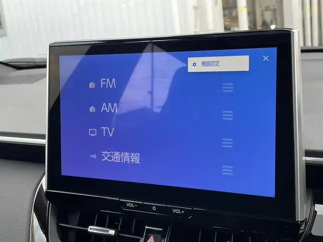 トヨタ カローラ クロス ハイブリッド Z 東京都 2025(令7)年 0.3万km ブラックマイカ ユーザー買取車/純正ナビ/＜フルセグ/AM/FM/BT/Miracast/USB入力端子＞/全周囲カメラ/追従クルコン/ビルトインＥＴＣ２．０/ＬＤＡ/ＢＳＭ/ＰＣＳ/ＰＤＡ/アドバンストパーク/パーキングセンサー/ドライブモード/パワーバックドア/ステアリングヒーター/シートベンチレーション/パワーシート/純正フルエアロ（モデリスタ）/純正AW/純正フロアマット/ヘッドライトレベライザー