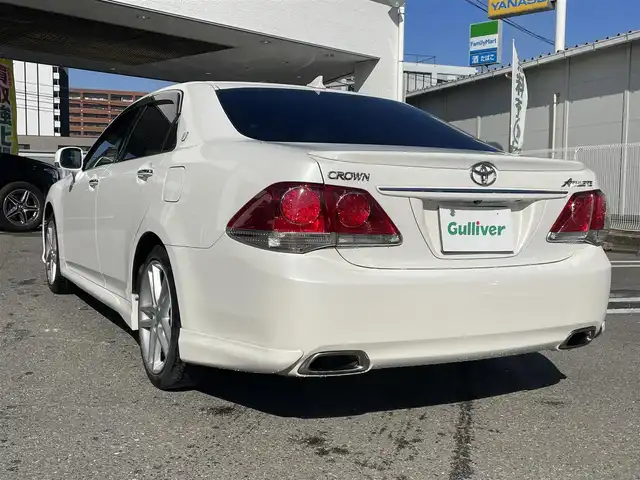 トヨタ クラウン アスリート スペシャルナビパッケージ 福岡県 2010(平22)年 16.2万km ホワイトパールクリスタルシャイン 純正メーカーナビ/Bluetooth対応/フルセグTV（DVD再生機能あり）/AM/FM/バックカメラ/ビルトインETC/USB入力端子/全席パワーウィンドウ/AUTOエアコン/クルーズコントロール/プッシュスタート/純正フロアマット/純正アルミホイール/横滑り防止装置/AUTOライト/ABS/取扱説明書/スペアキー/スマートキー
